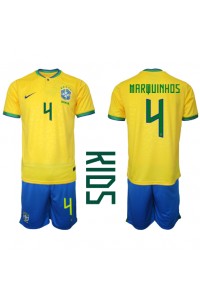 Brasilia Marquinhos #4 Jalkapallovaatteet Lasten Kotipeliasu MM-kisat 2022 Lyhythihainen (+ Lyhyet housut)